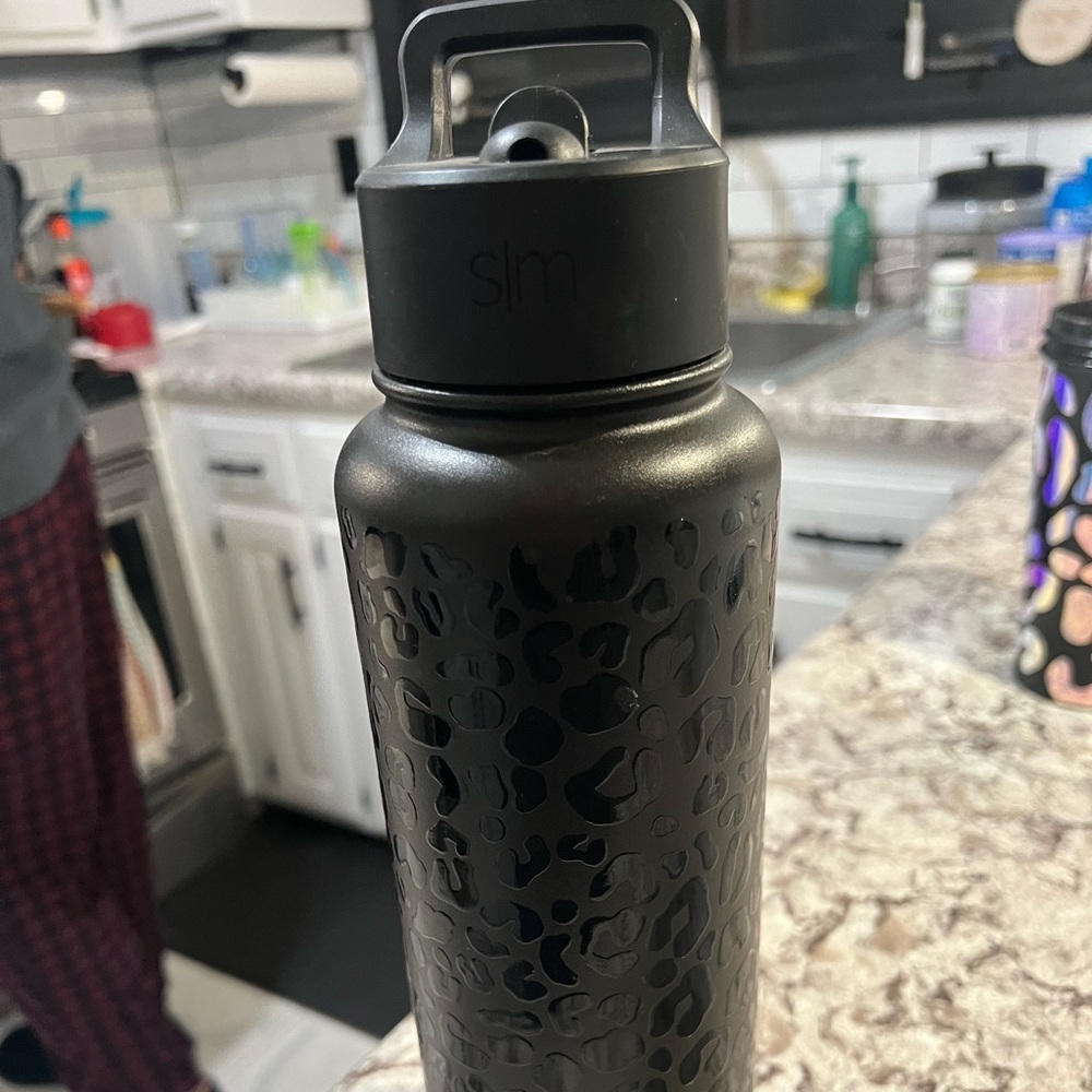 Black leopard 40 oz Simple Modern Tumbler with straw lid
